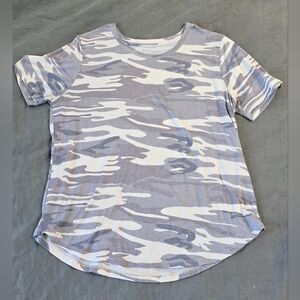 Womens Camo top